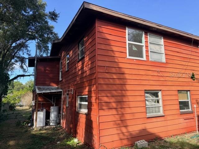 Image 16 of 21 For 334 Eighth Street Ne