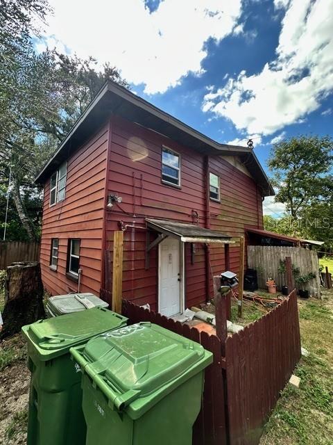 Image 2 of 21 For 334 Eighth Street Ne