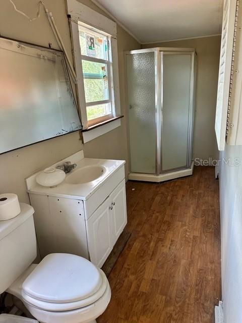 Image 7 of 21 For 334 Eighth Street Ne