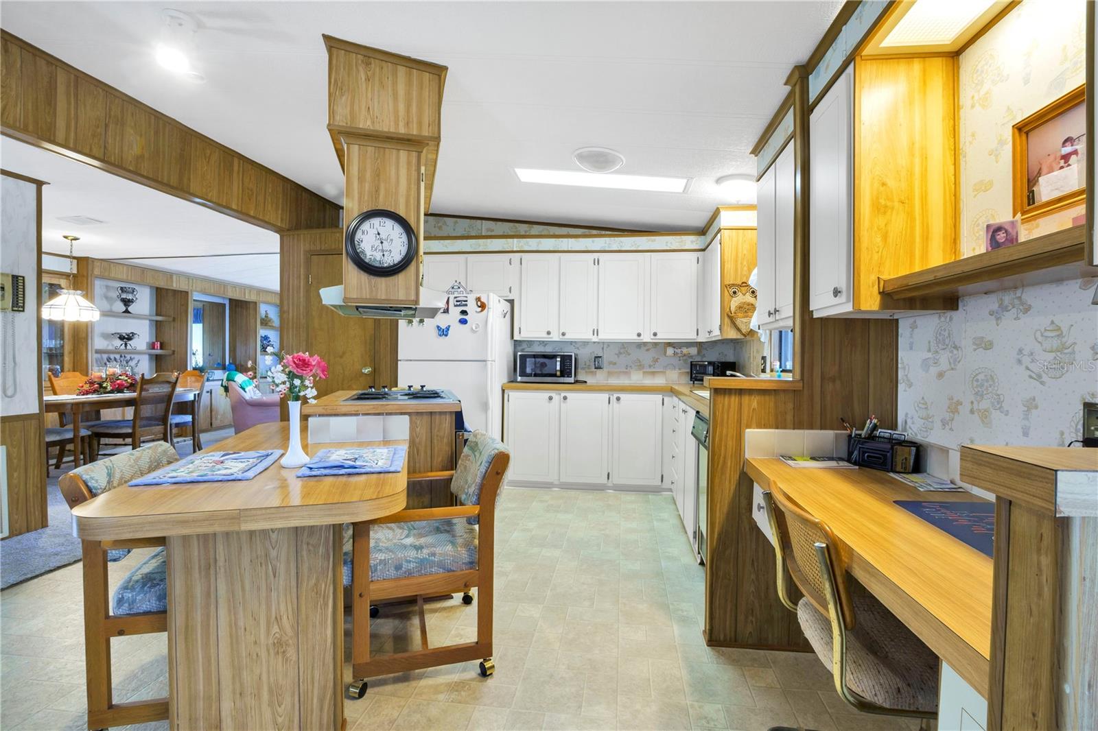 Image 10 of 44 For 4969 Foxwood Lake Drive