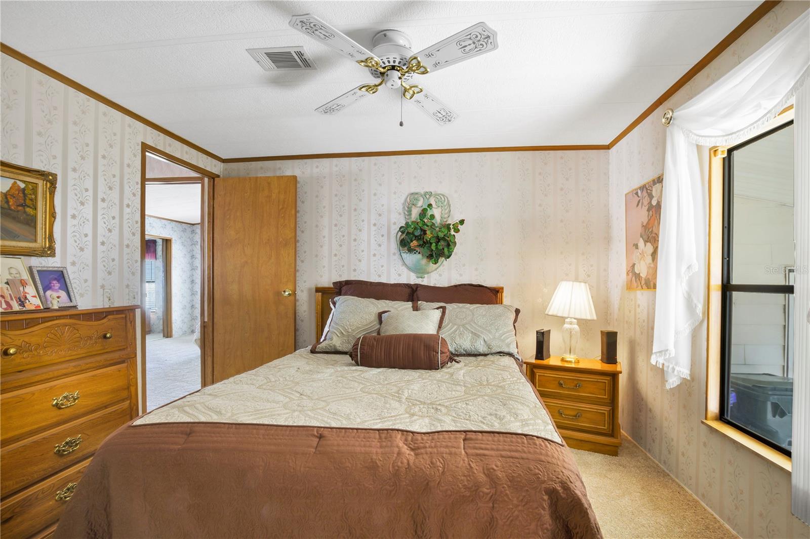 Image 20 of 44 For 4969 Foxwood Lake Drive