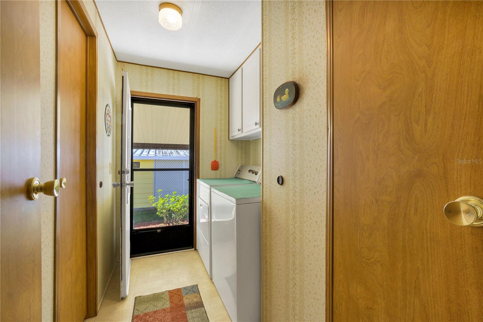 Image 24 of 44 For 4969 Foxwood Lake Drive