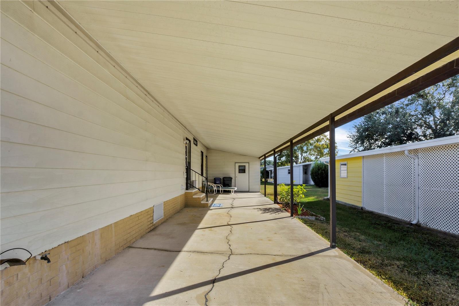 Image 29 of 44 For 4969 Foxwood Lake Drive