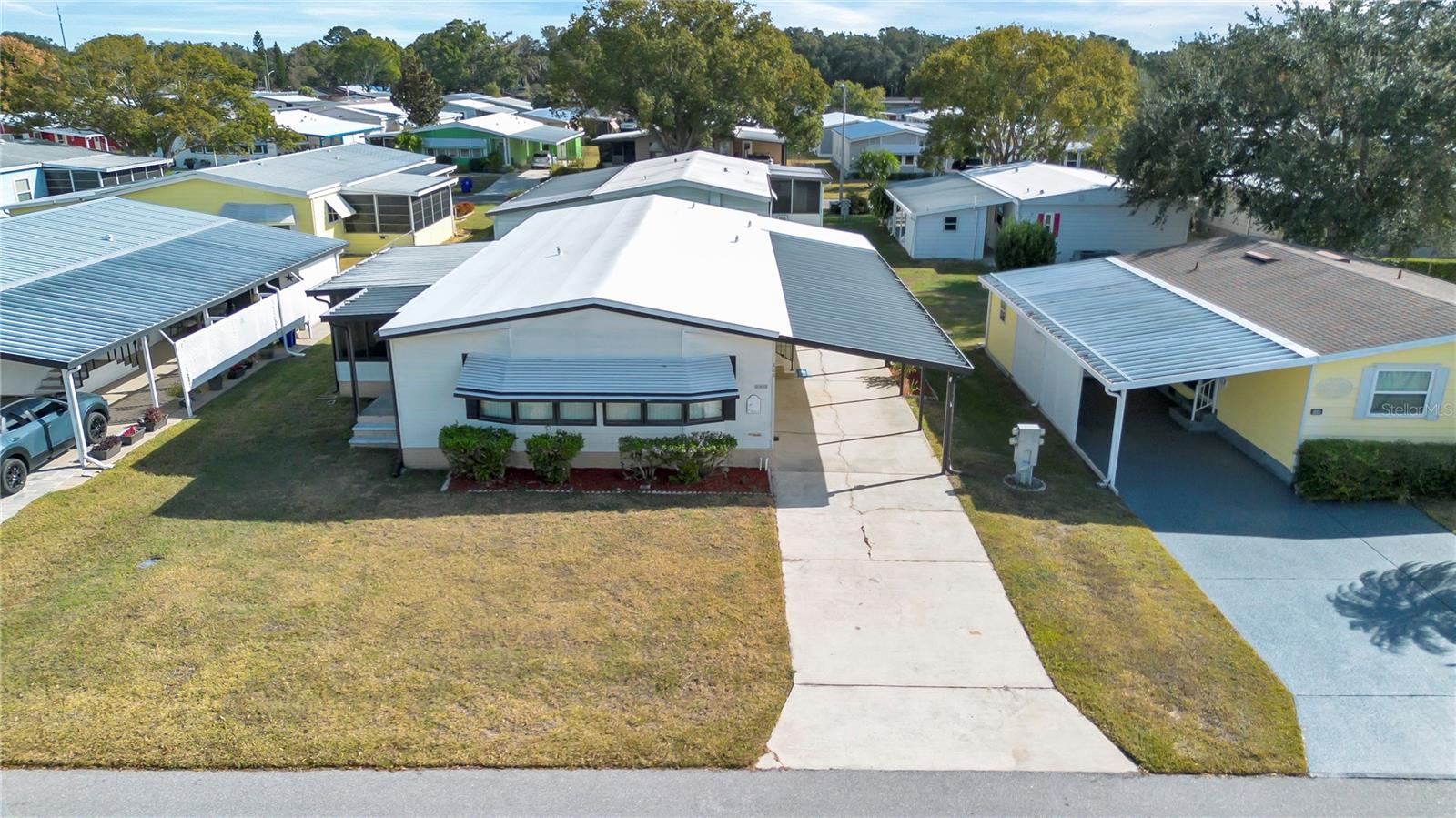 Image 31 of 44 For 4969 Foxwood Lake Drive