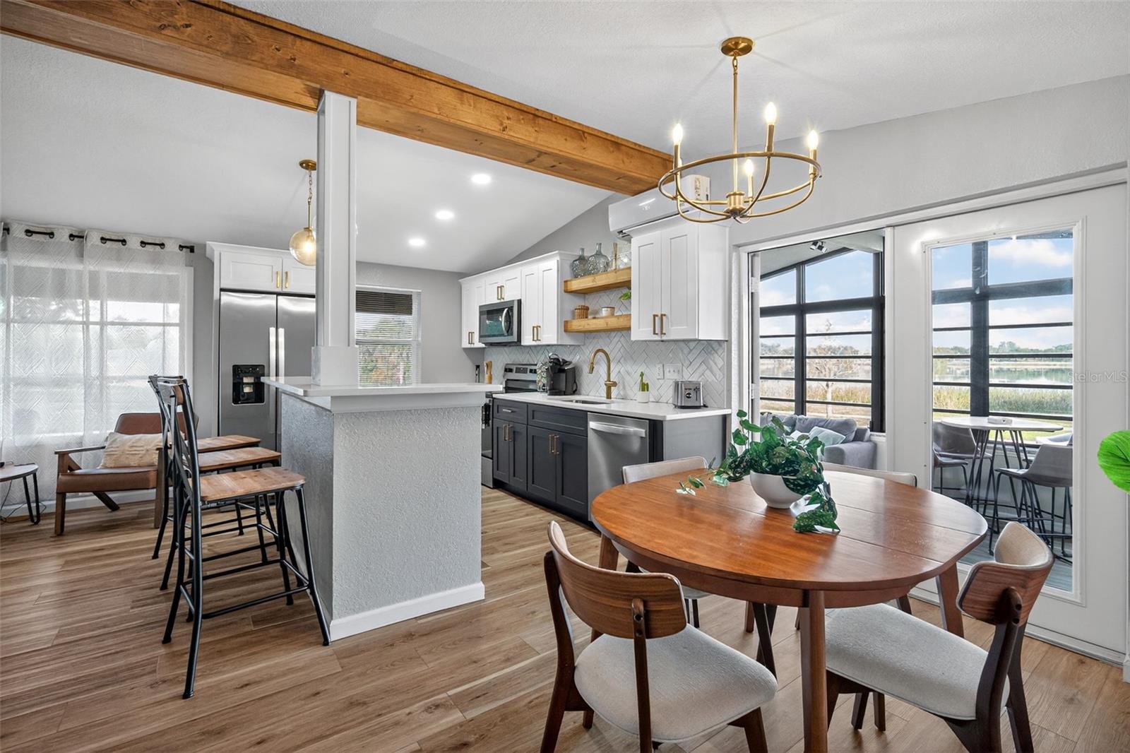 Image 11 of 40 For 63 Lake Hunter Drive