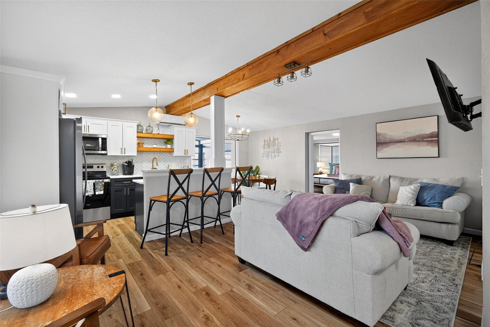 Image 12 of 40 For 63 Lake Hunter Drive