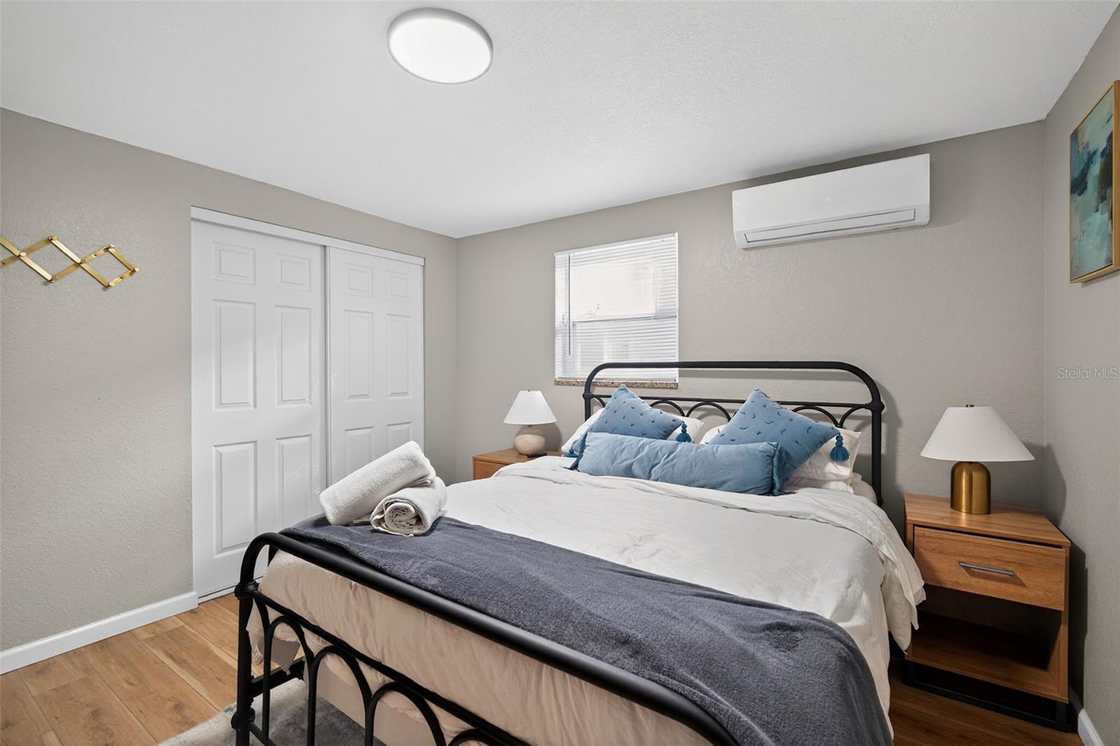 Image 22 of 40 For 63 Lake Hunter Drive