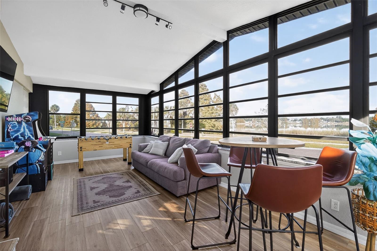 Image 31 of 40 For 63 Lake Hunter Drive