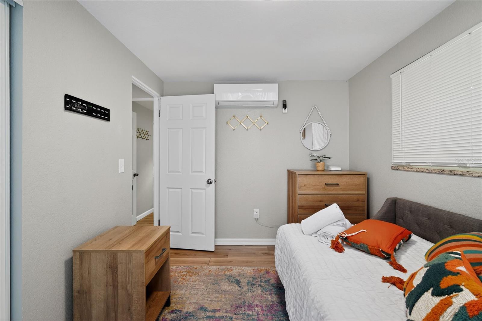 Image 33 of 40 For 63 Lake Hunter Drive