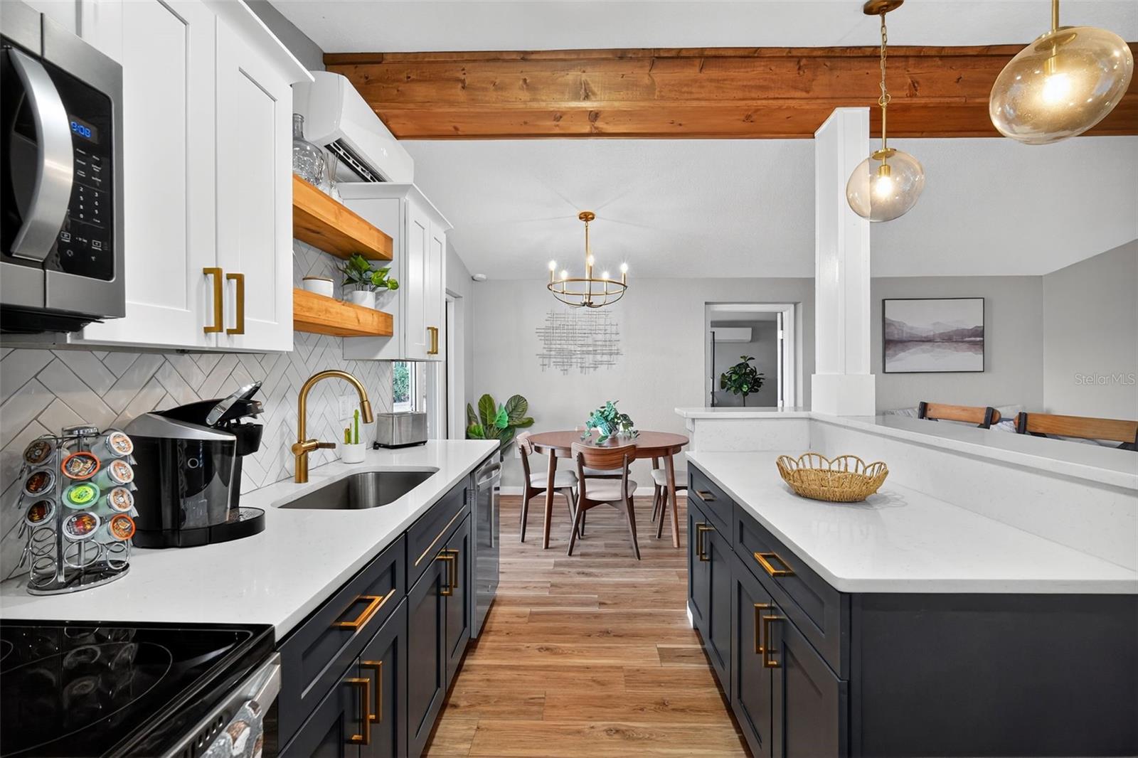 Image 7 of 40 For 63 Lake Hunter Drive