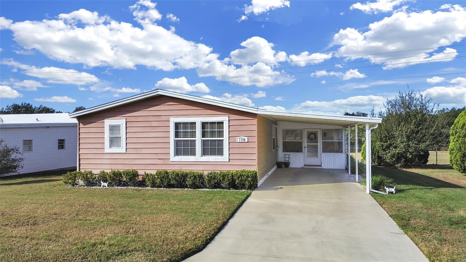 Details for 1758 Fox Hill Dr, LAKELAND, FL 33810