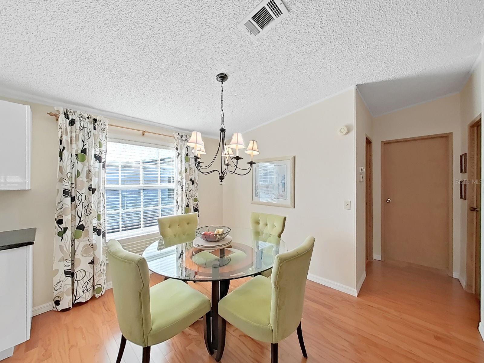 Image 15 of 44 For 1758 Fox Hill Dr