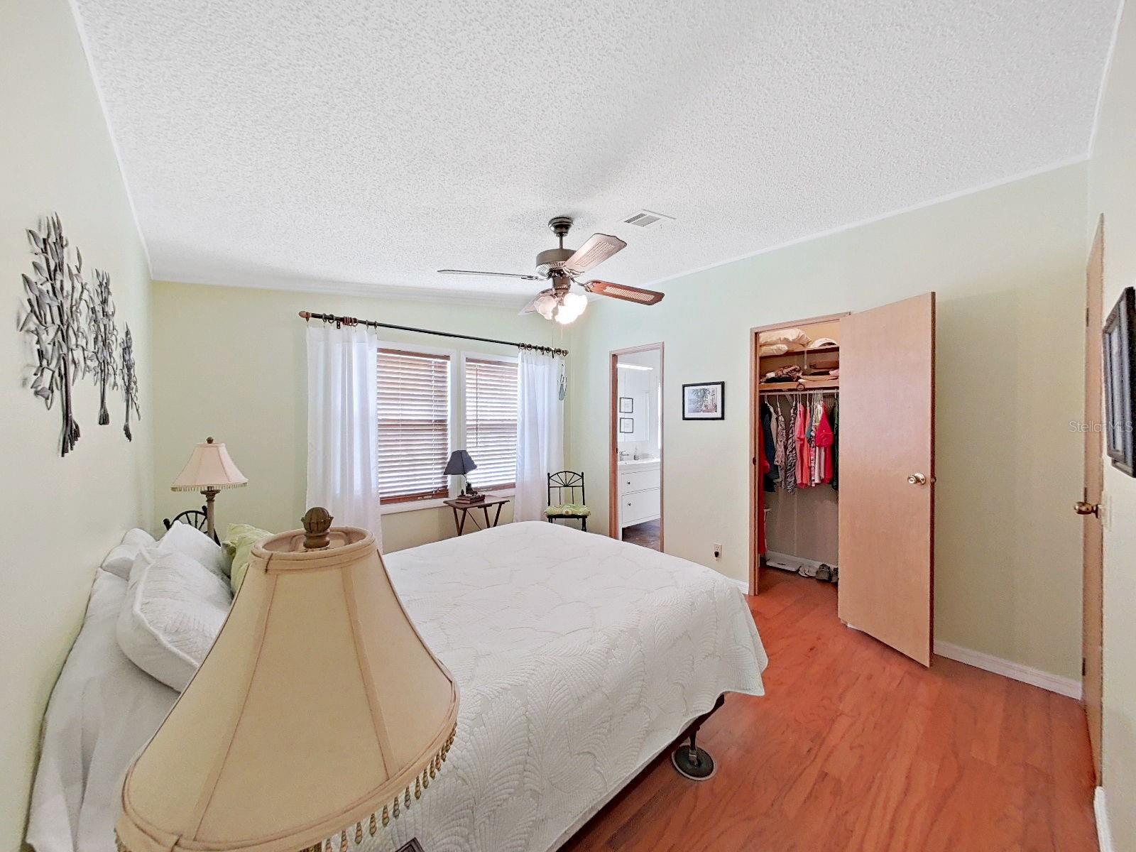 Image 23 of 44 For 1758 Fox Hill Dr