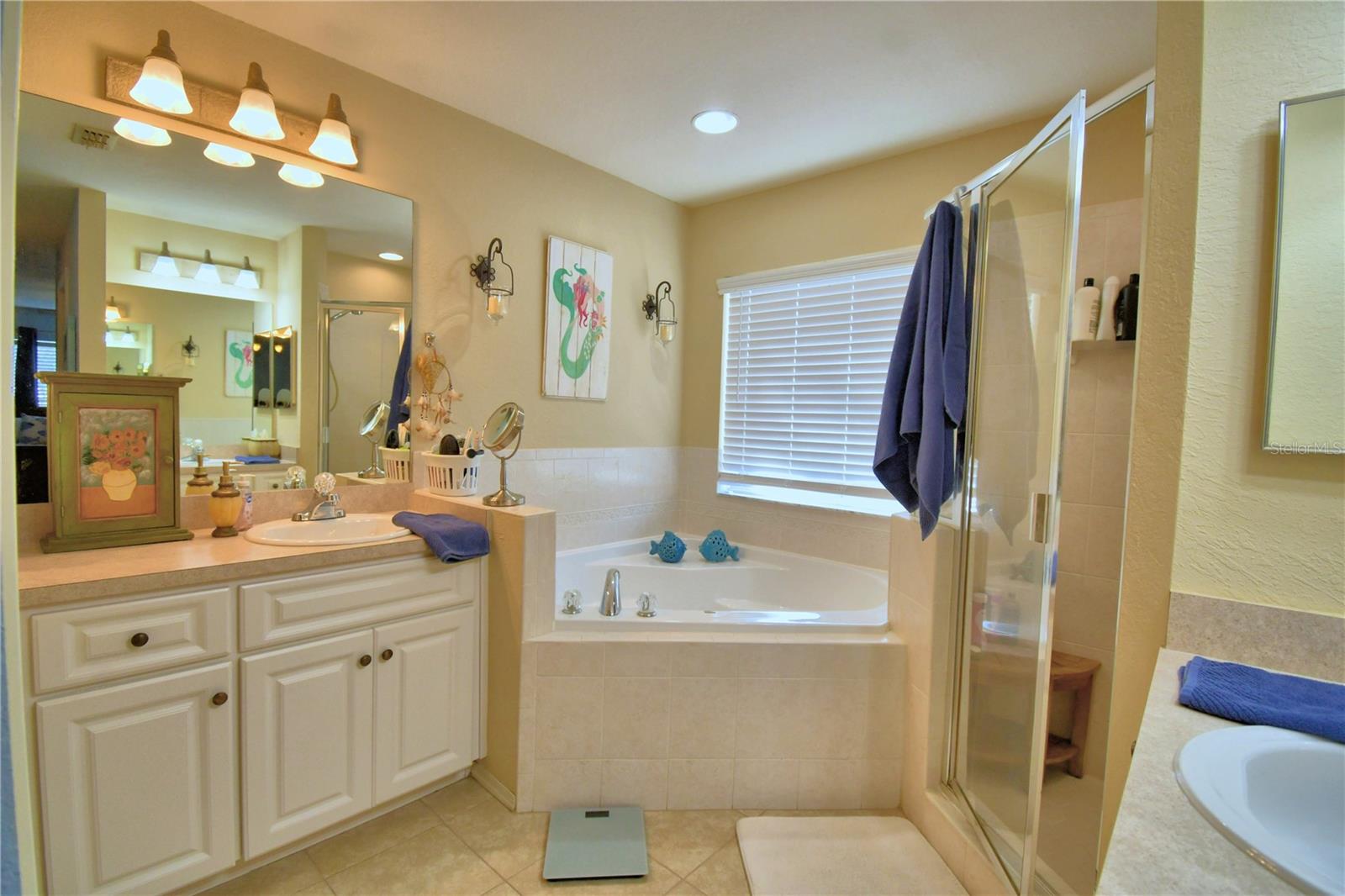 Image 18 of 56 For 3425 Stoneway Drive