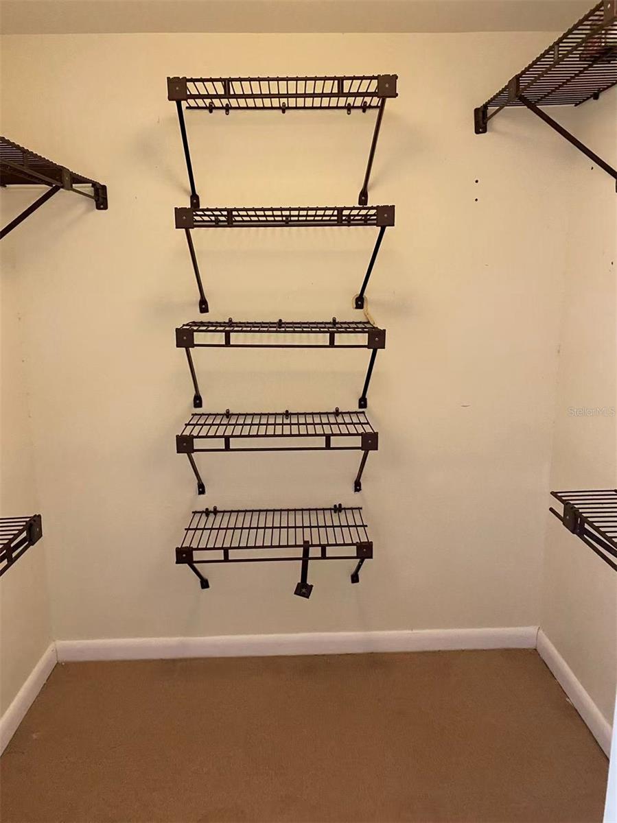 Image 13 of 52 For 1100 Colony Point Circle 518