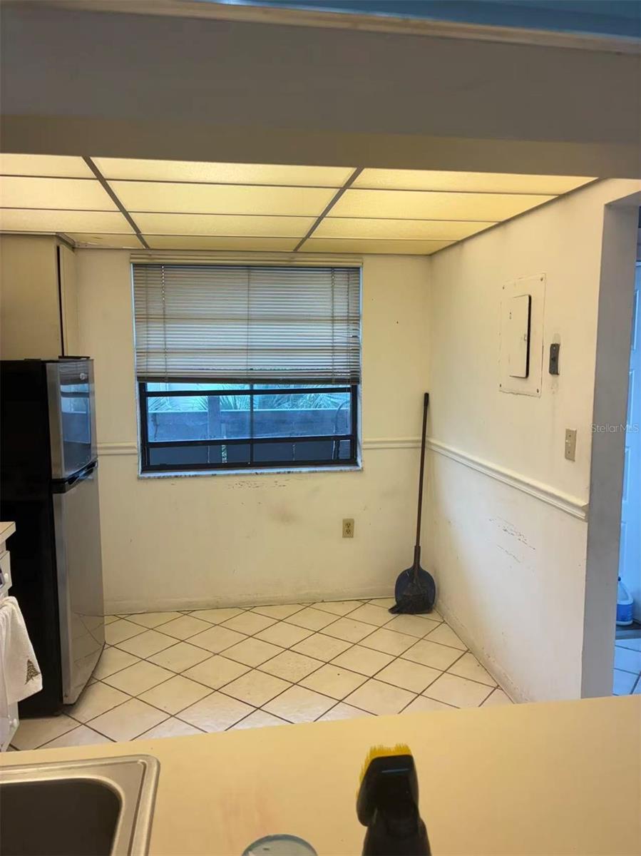 Image 5 of 52 For 1100 Colony Point Circle 518