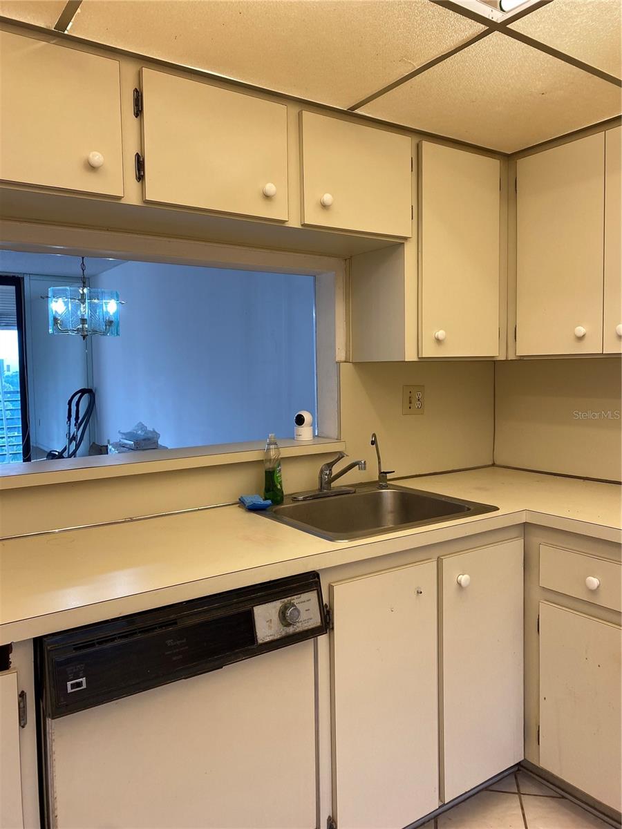 Image 6 of 52 For 1100 Colony Point Circle 518