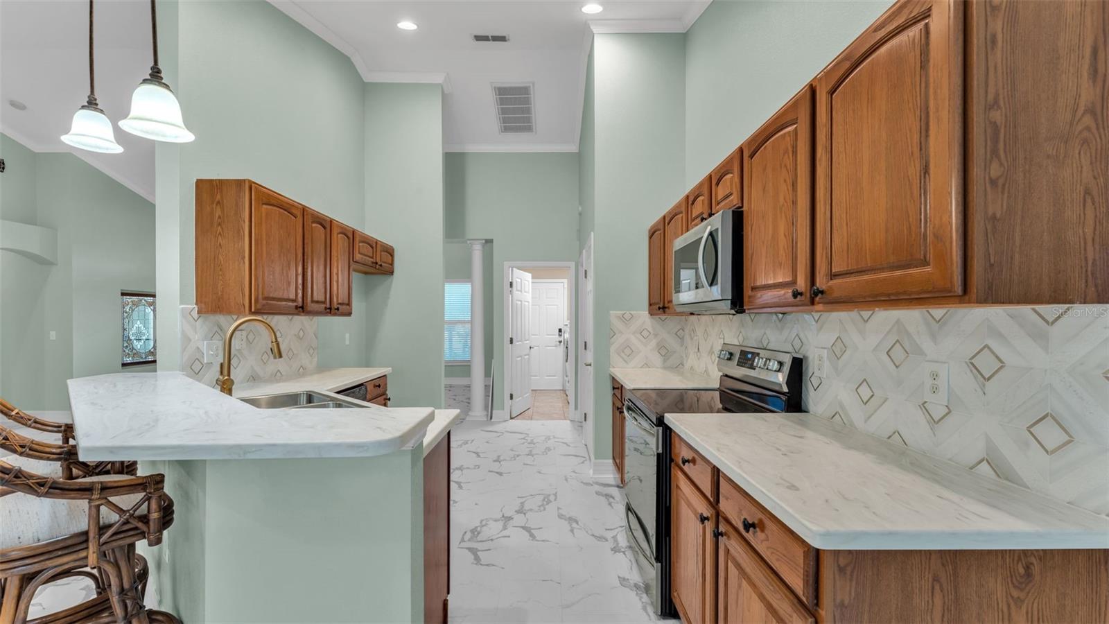 Image 15 of 46 For 3875 Alamanda Hills Place