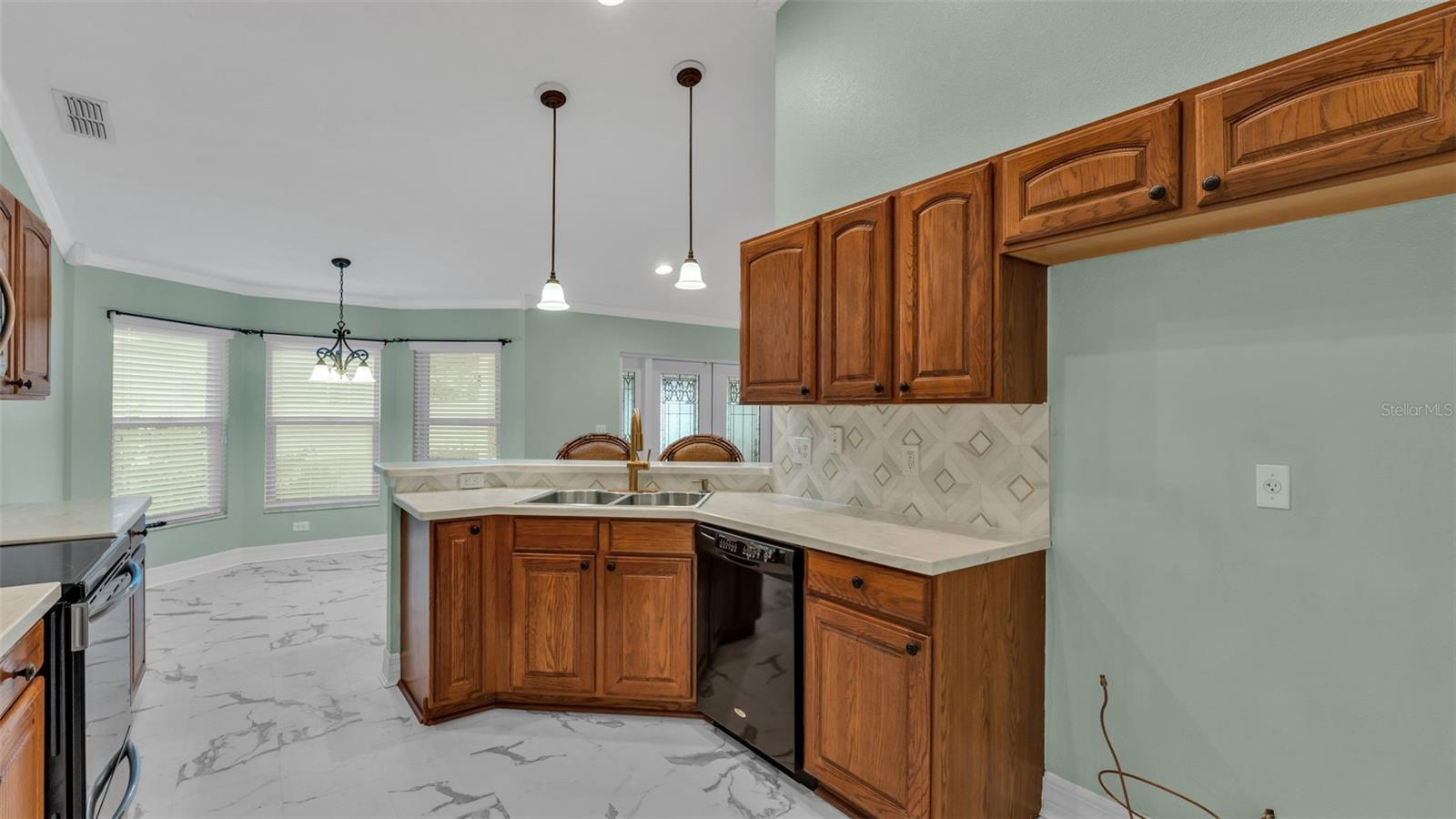 Image 17 of 46 For 3875 Alamanda Hills Place