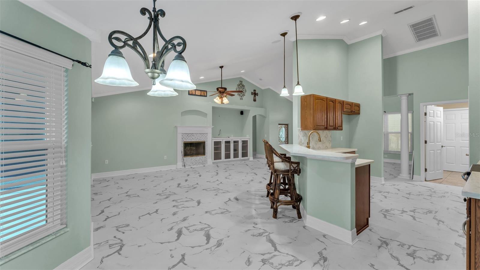 Image 18 of 46 For 3875 Alamanda Hills Place