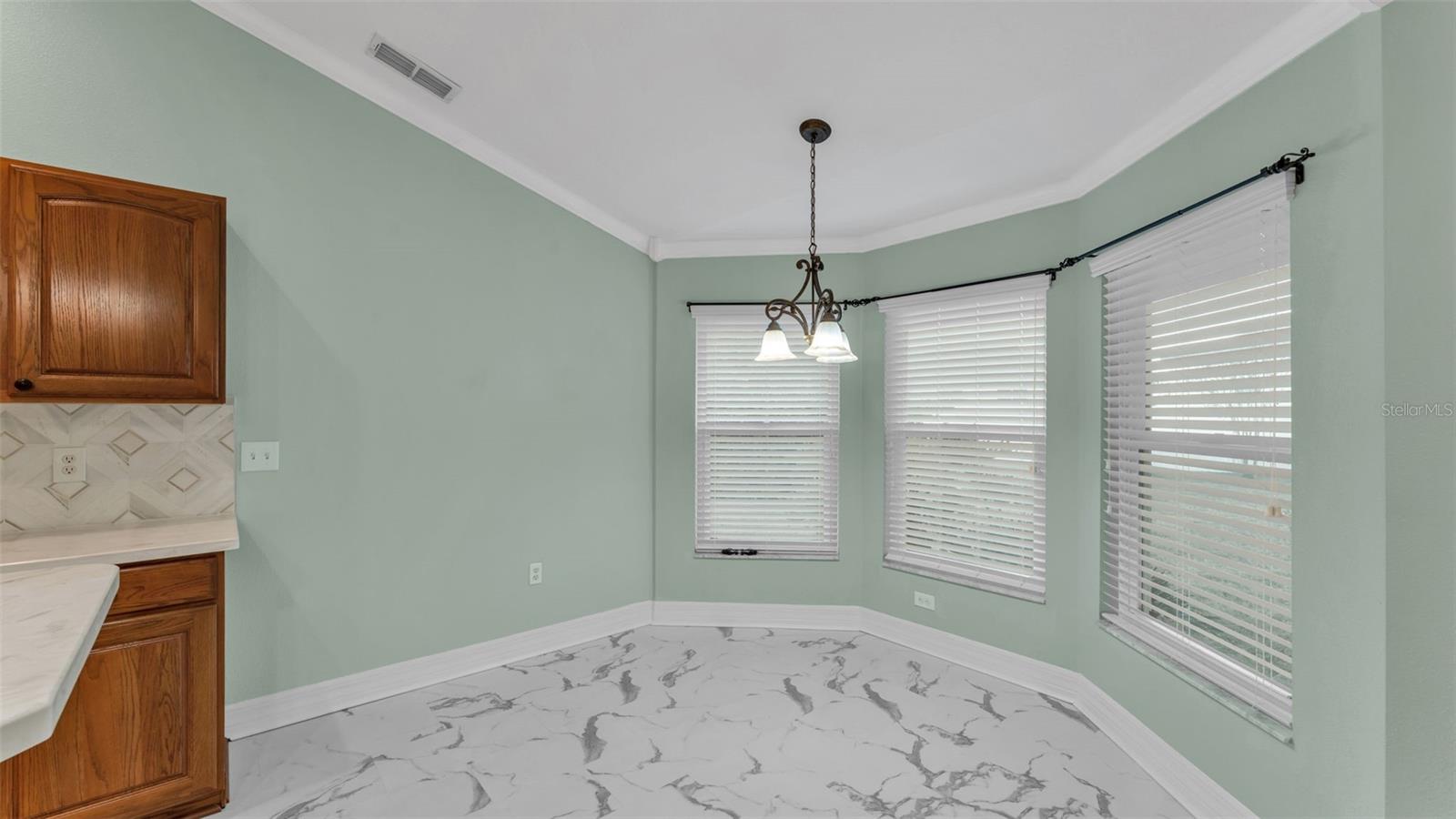 Image 19 of 46 For 3875 Alamanda Hills Place