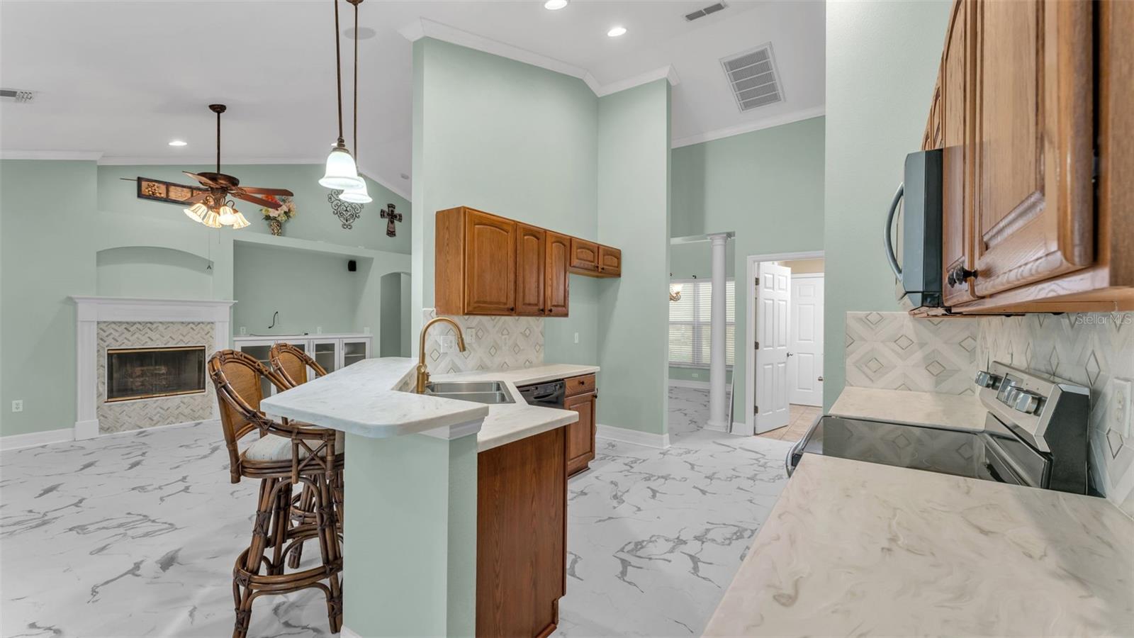 Image 21 of 46 For 3875 Alamanda Hills Place