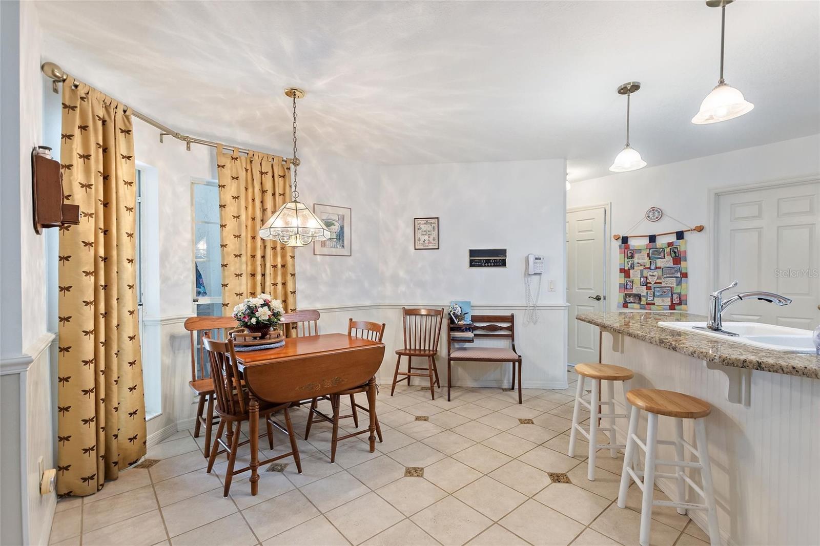 Image 18 of 51 For 20 Bridgewater Drive