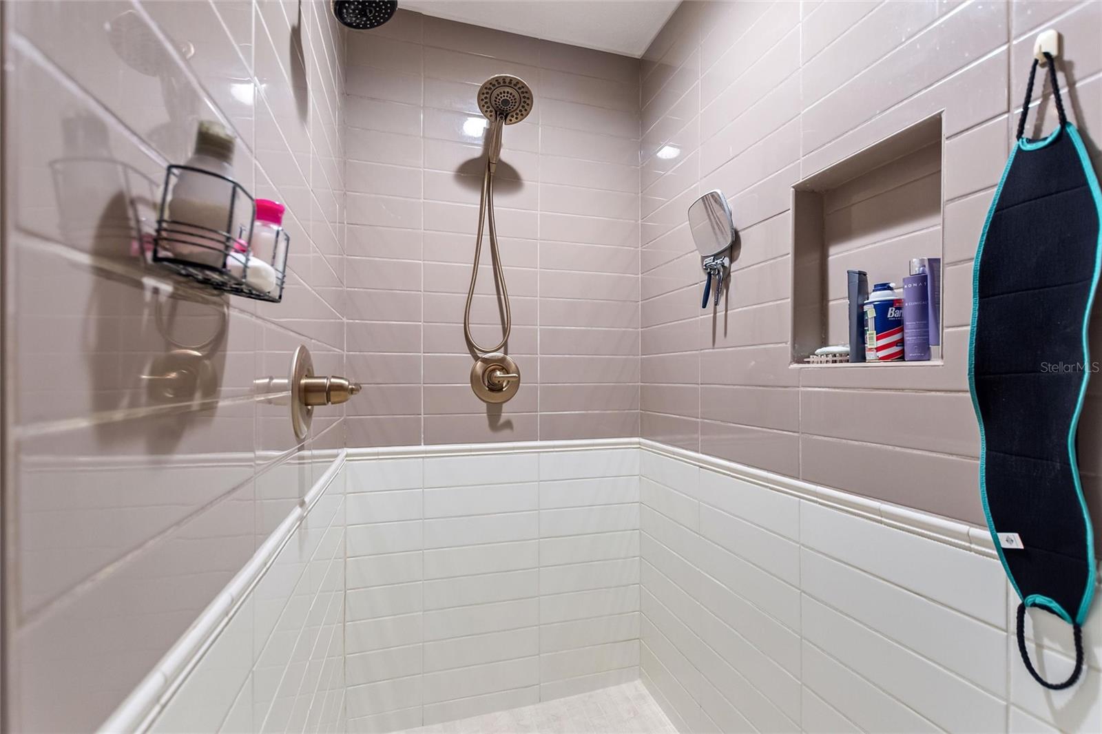 Image 26 of 51 For 20 Bridgewater Drive