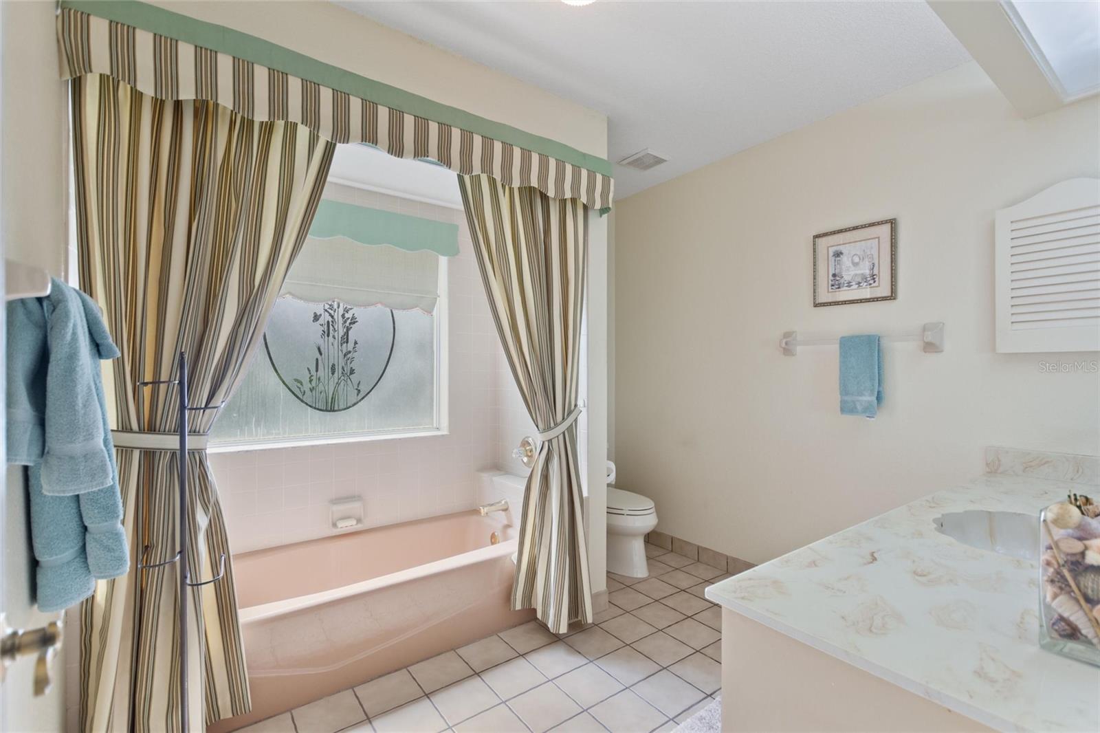 Image 29 of 51 For 20 Bridgewater Drive