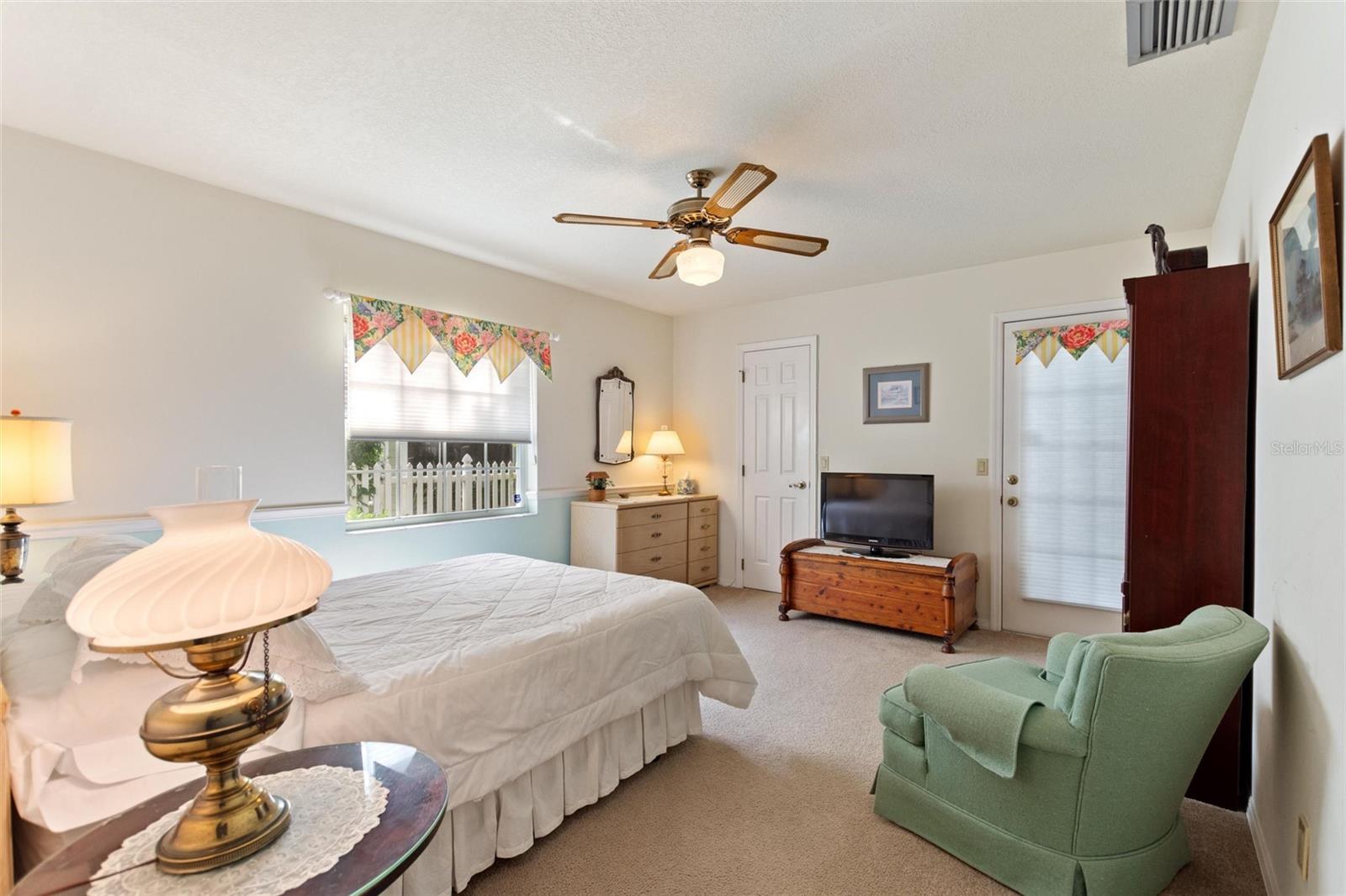 Image 32 of 51 For 20 Bridgewater Drive