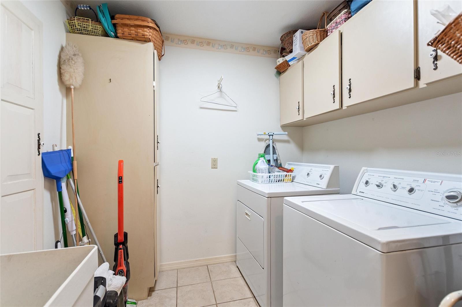 Image 33 of 51 For 20 Bridgewater Drive