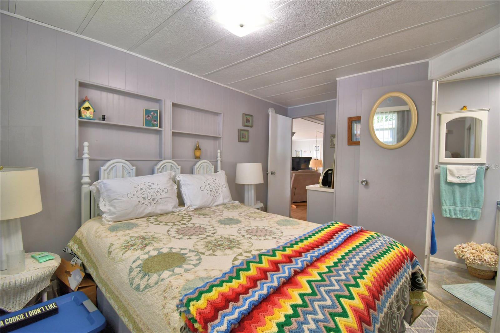 Image 35 of 56 For 123 Holiday Lane