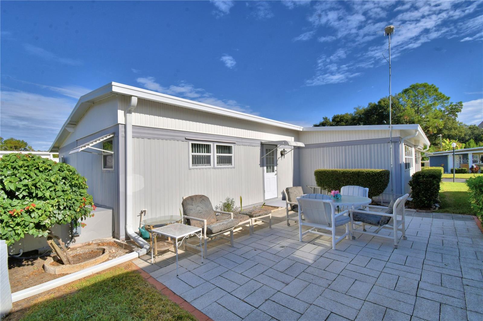 Image 47 of 56 For 123 Holiday Lane