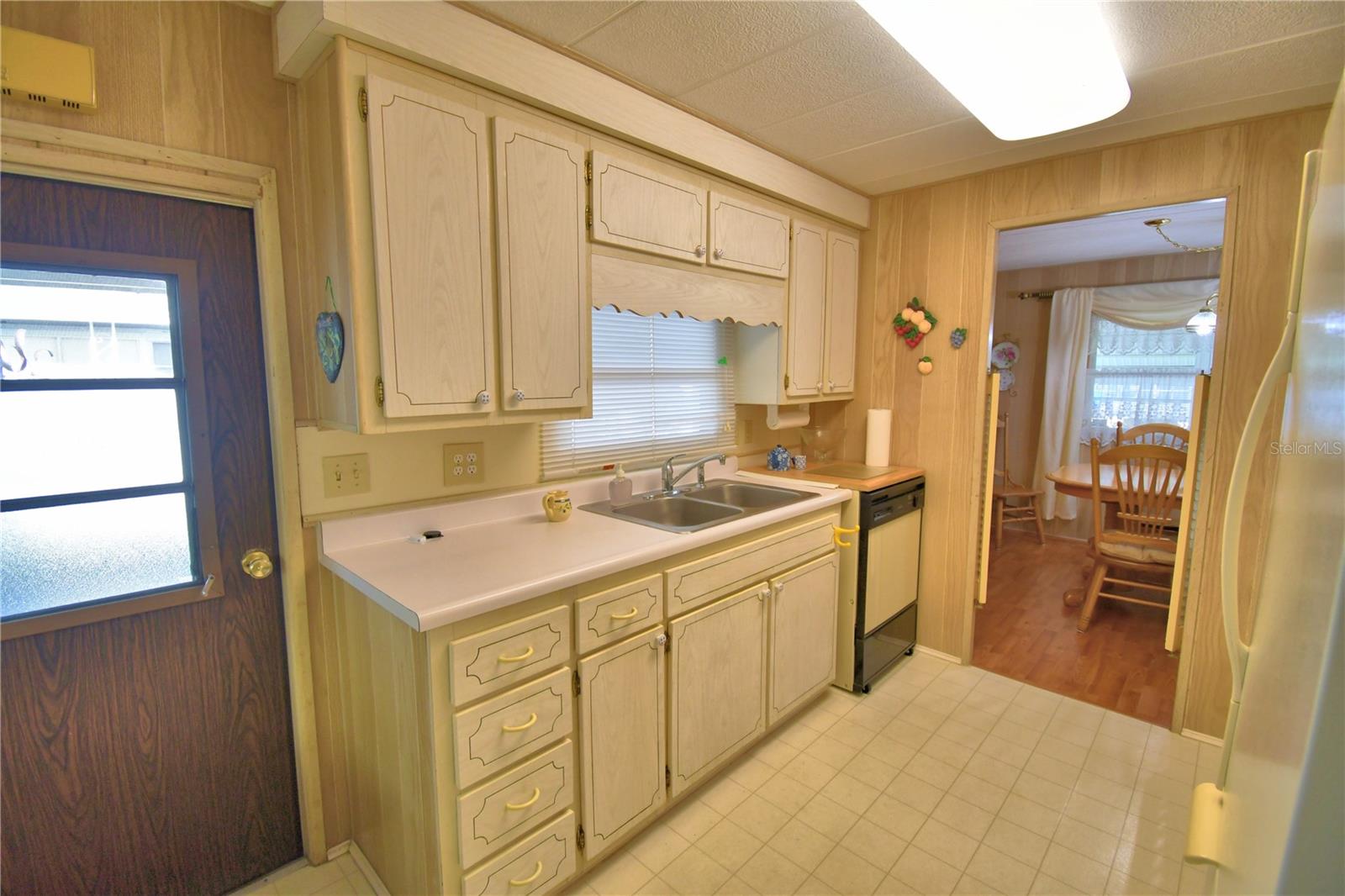 Image 13 of 49 For 127 Paradise Lane