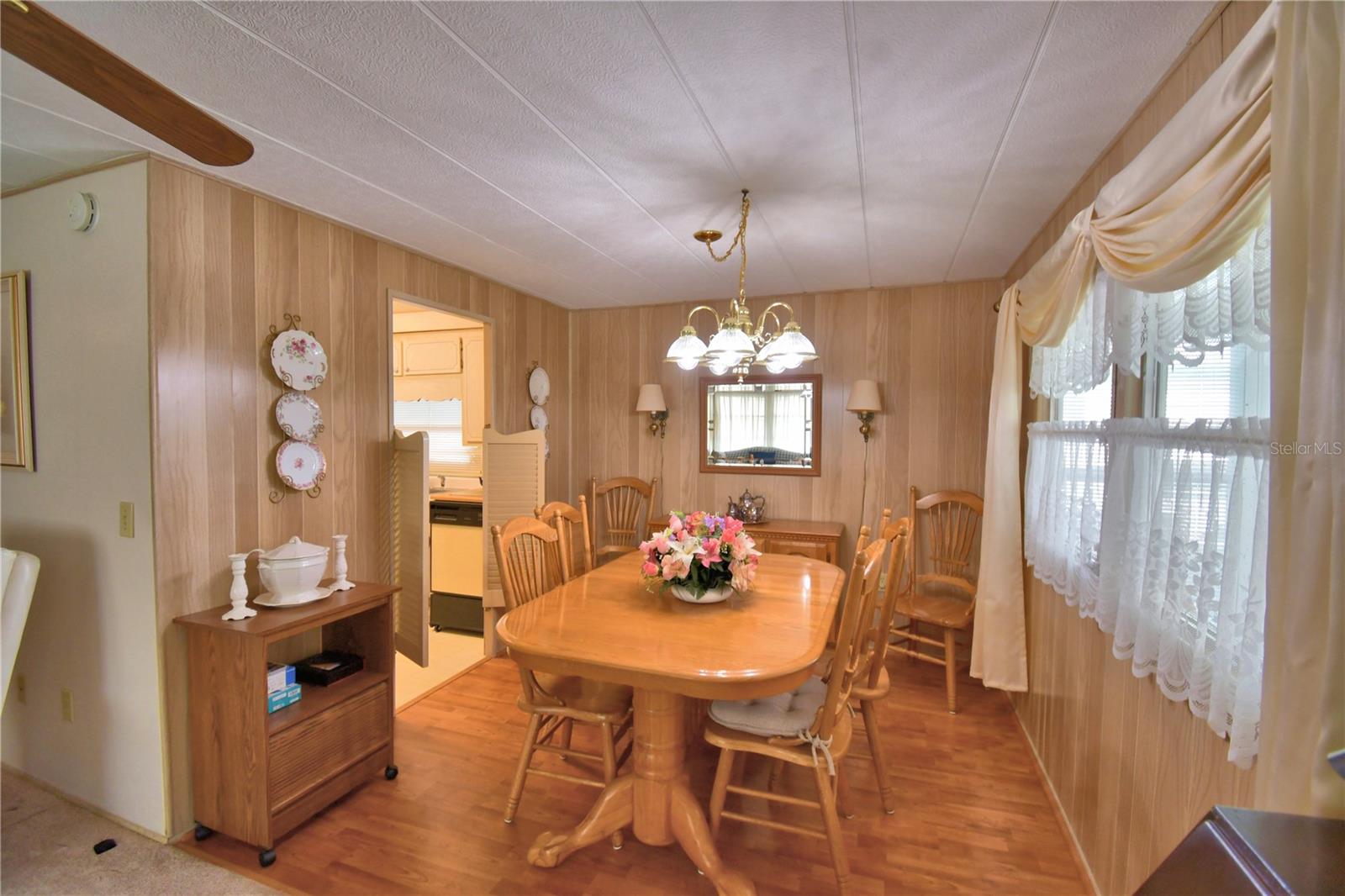 Image 17 of 49 For 127 Paradise Lane