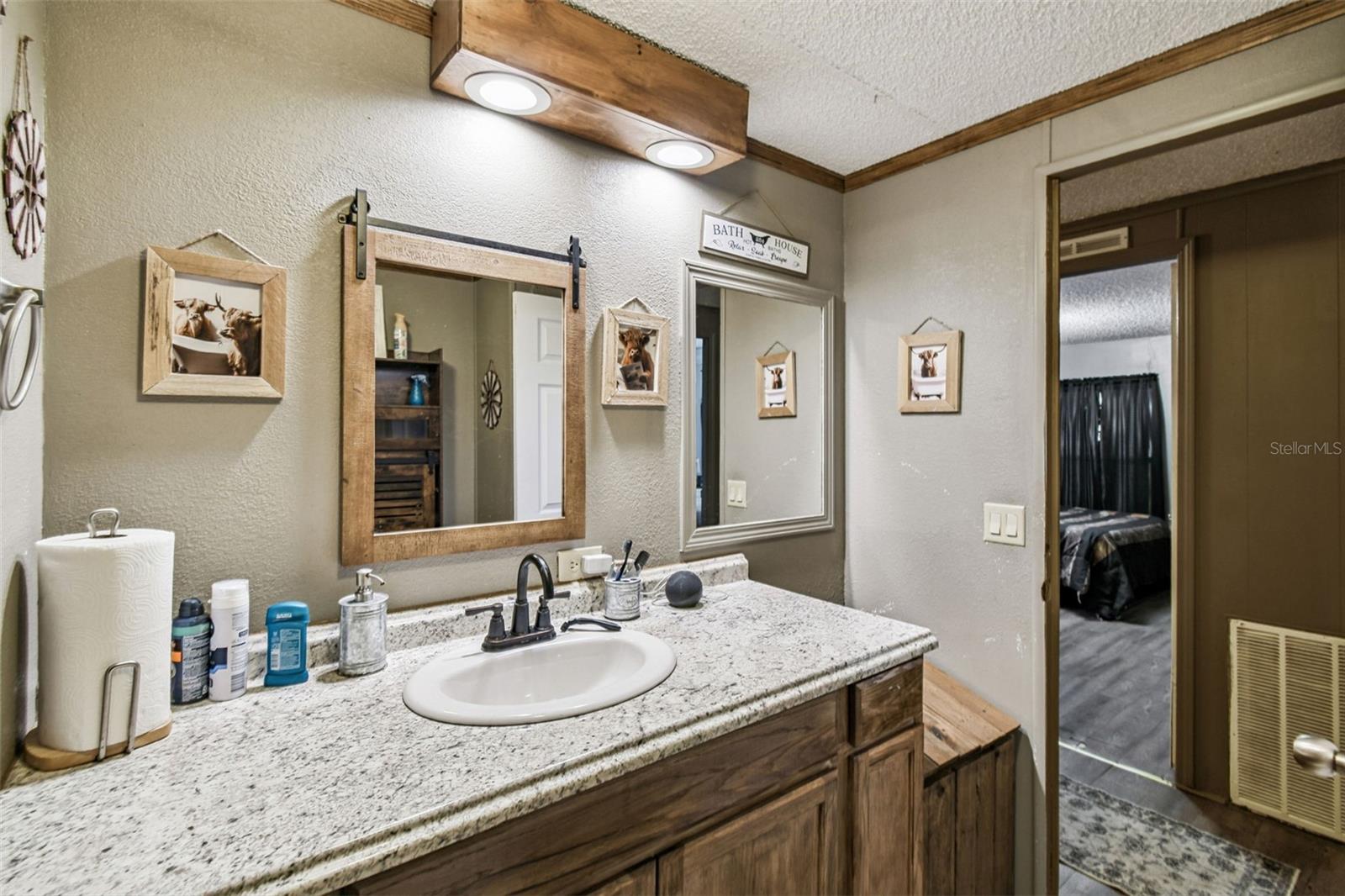 Image 21 of 32 For 1367 Barnhorst Road