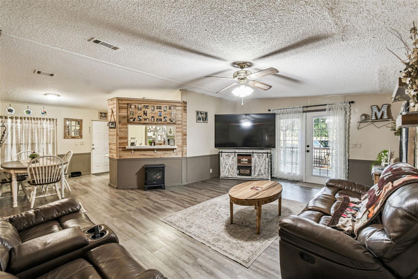 Image 5 of 32 For 1367 Barnhorst Road