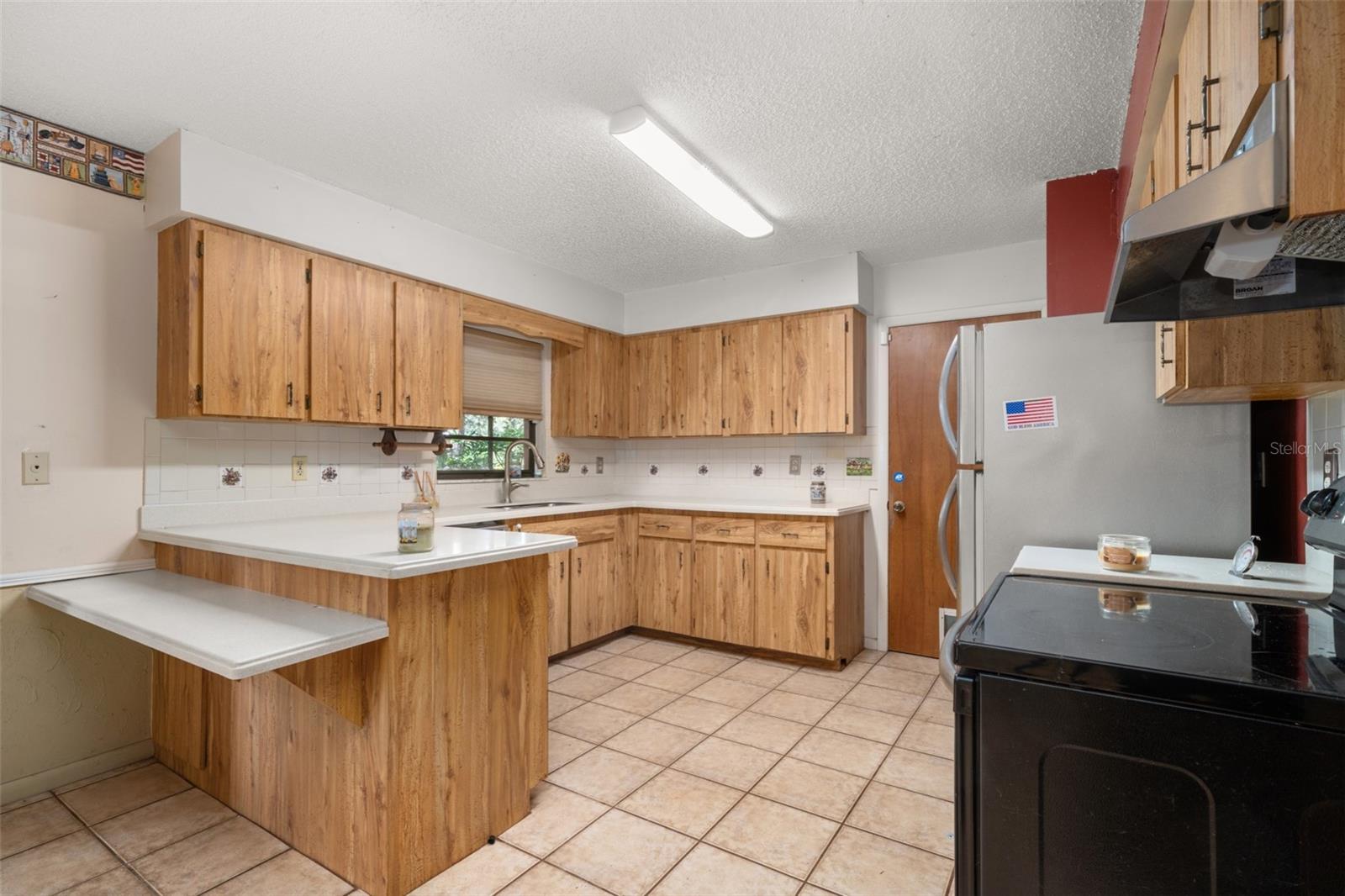 Image 12 of 45 For 1771 & 1783 Torrington Road