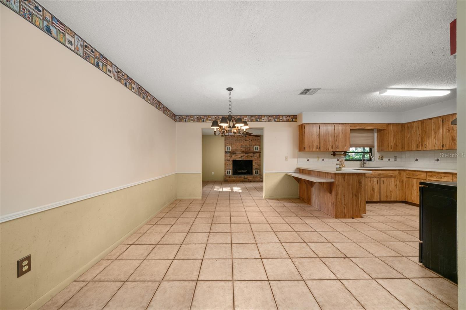 Image 17 of 45 For 1771 & 1783 Torrington Road