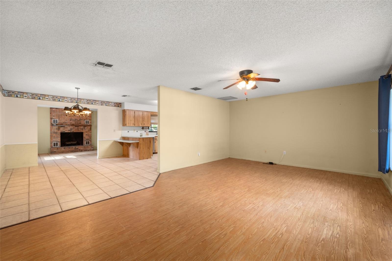 Image 4 of 45 For 1771 & 1783 Torrington Road