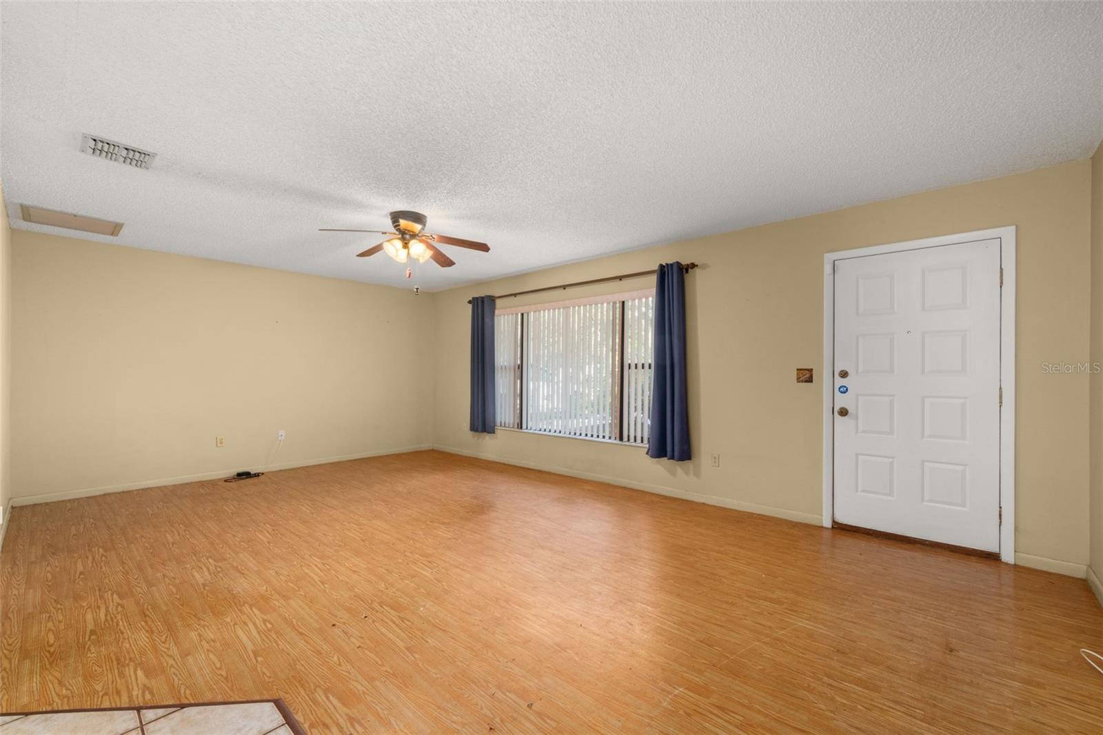 Image 5 of 45 For 1771 & 1783 Torrington Road