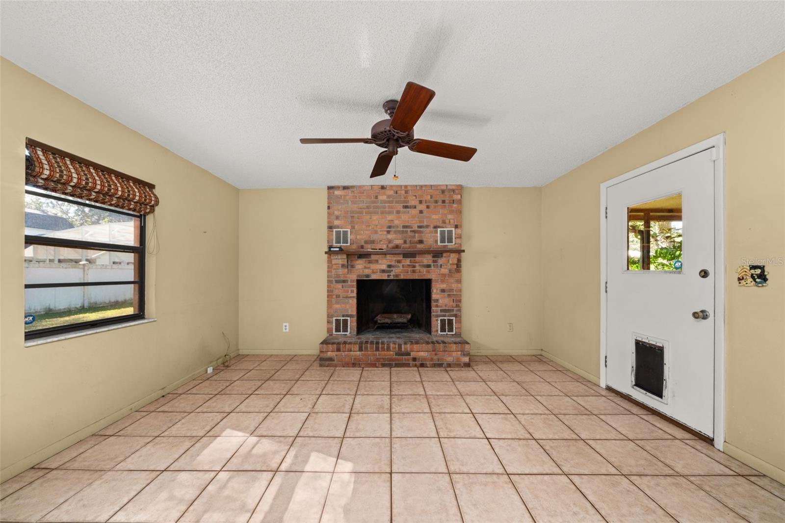 Image 8 of 45 For 1771 & 1783 Torrington Road