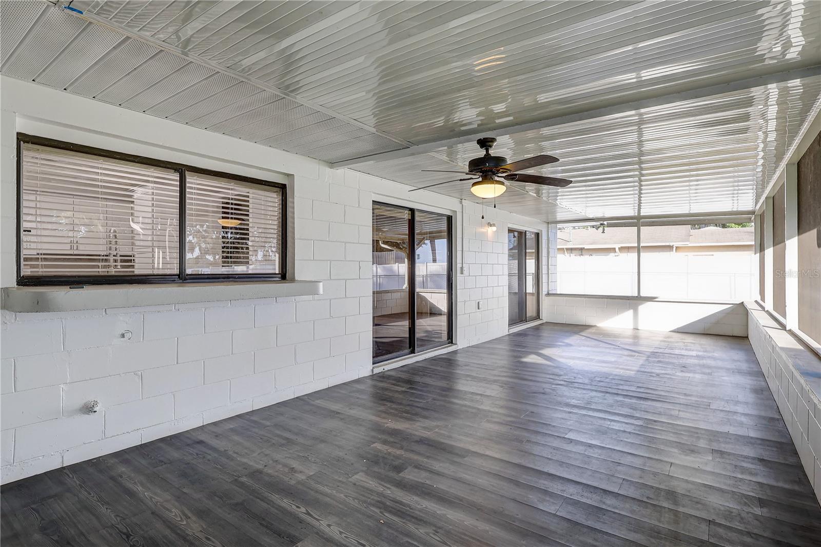 Image 32 of 47 For 544 Coleman Drive W