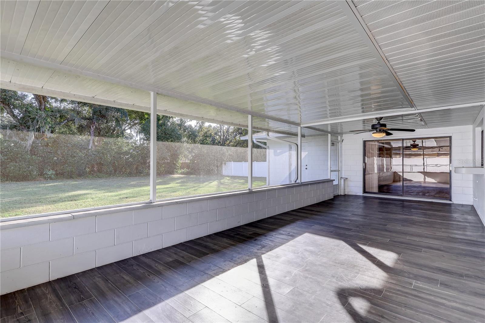 Image 33 of 47 For 544 Coleman Drive W