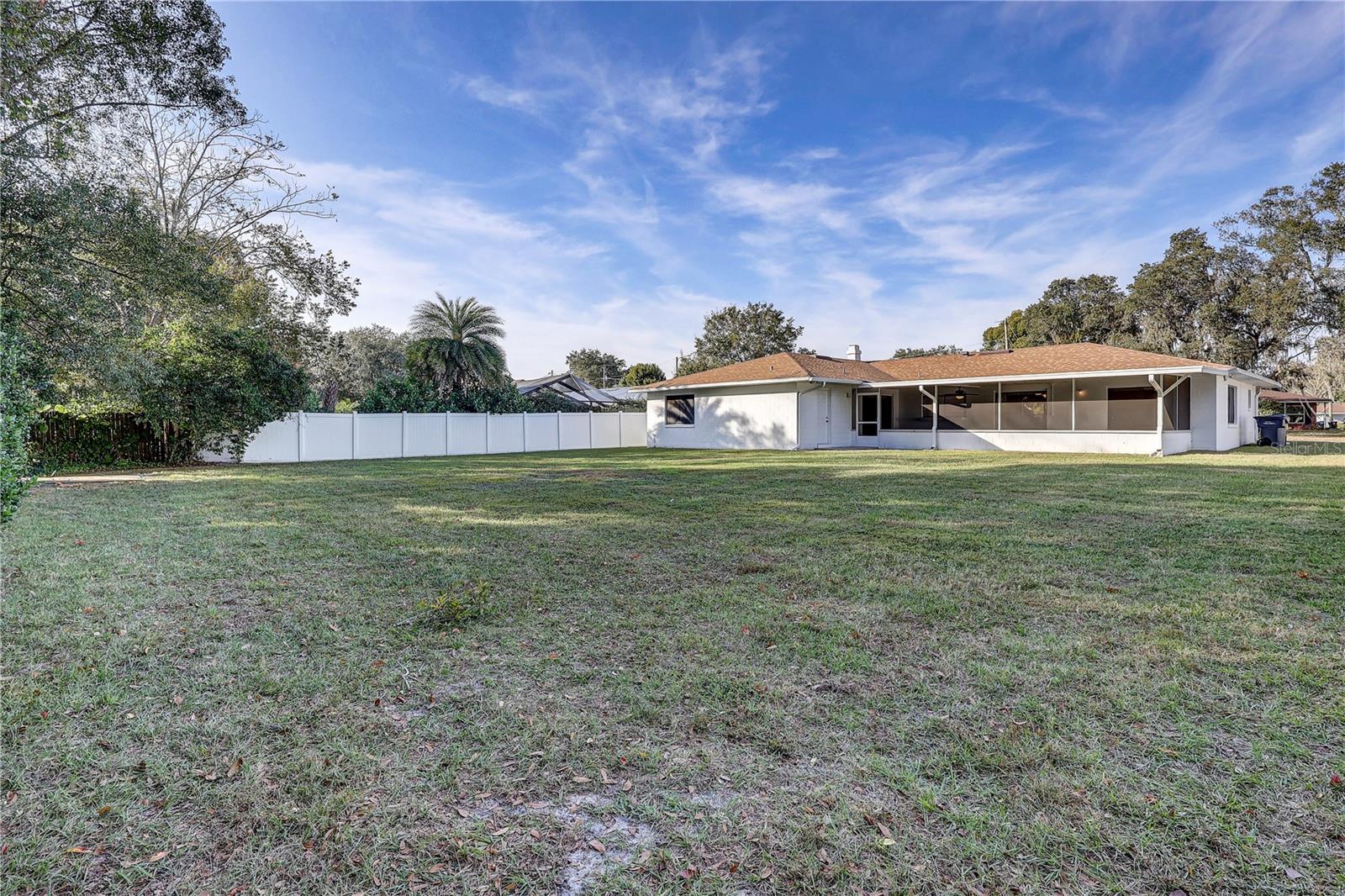 Image 35 of 47 For 544 Coleman Drive W