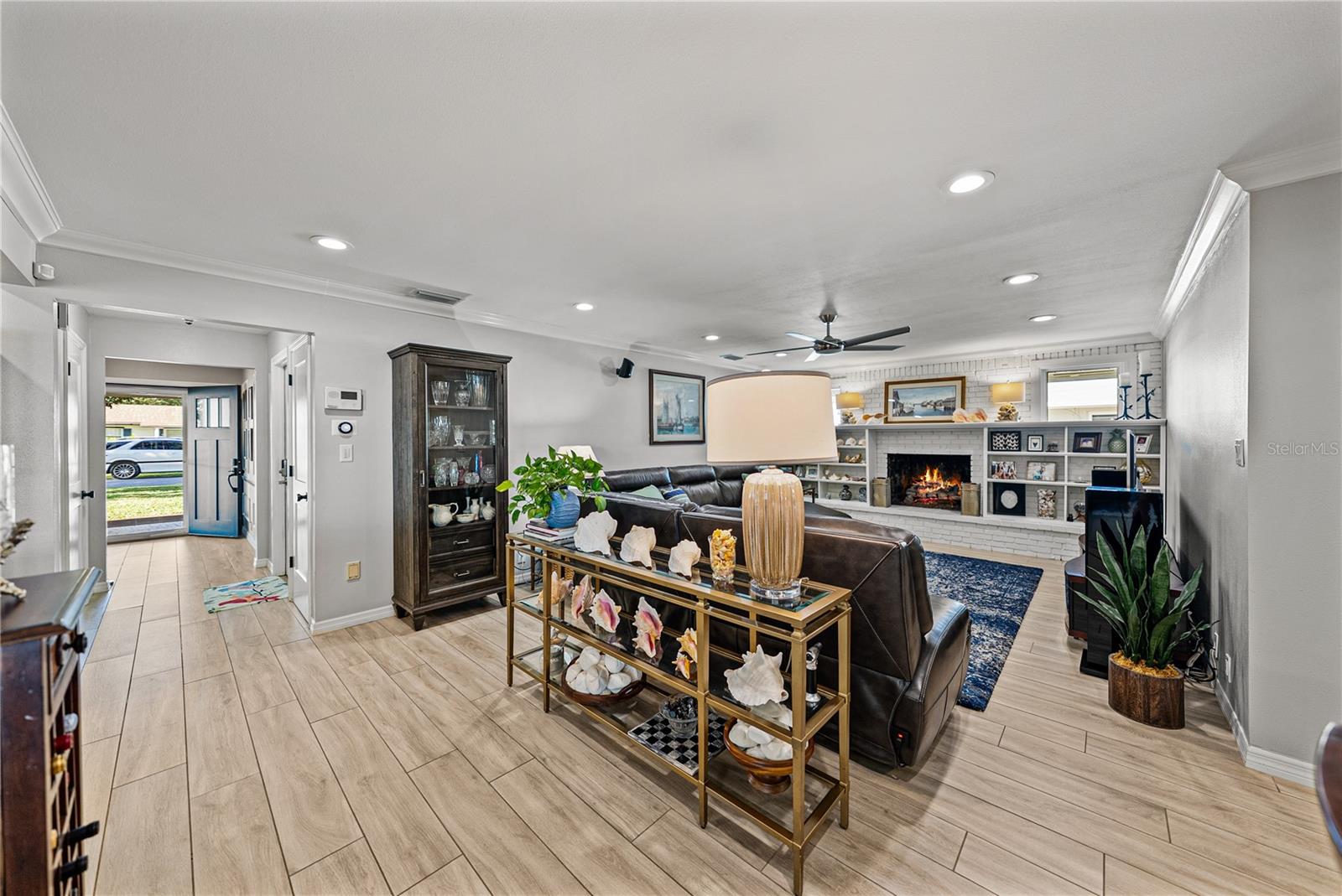 Image 16 of 85 For 344 Sunshine Drive