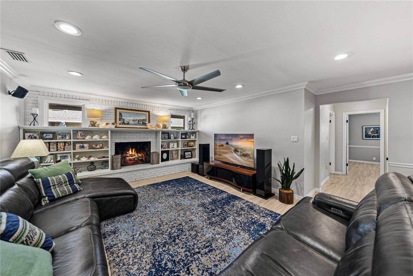 Image 18 of 85 For 344 Sunshine Drive