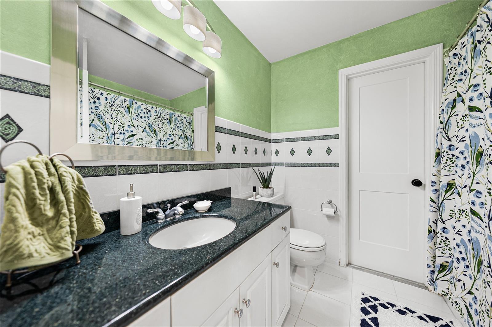 Image 32 of 85 For 344 Sunshine Drive