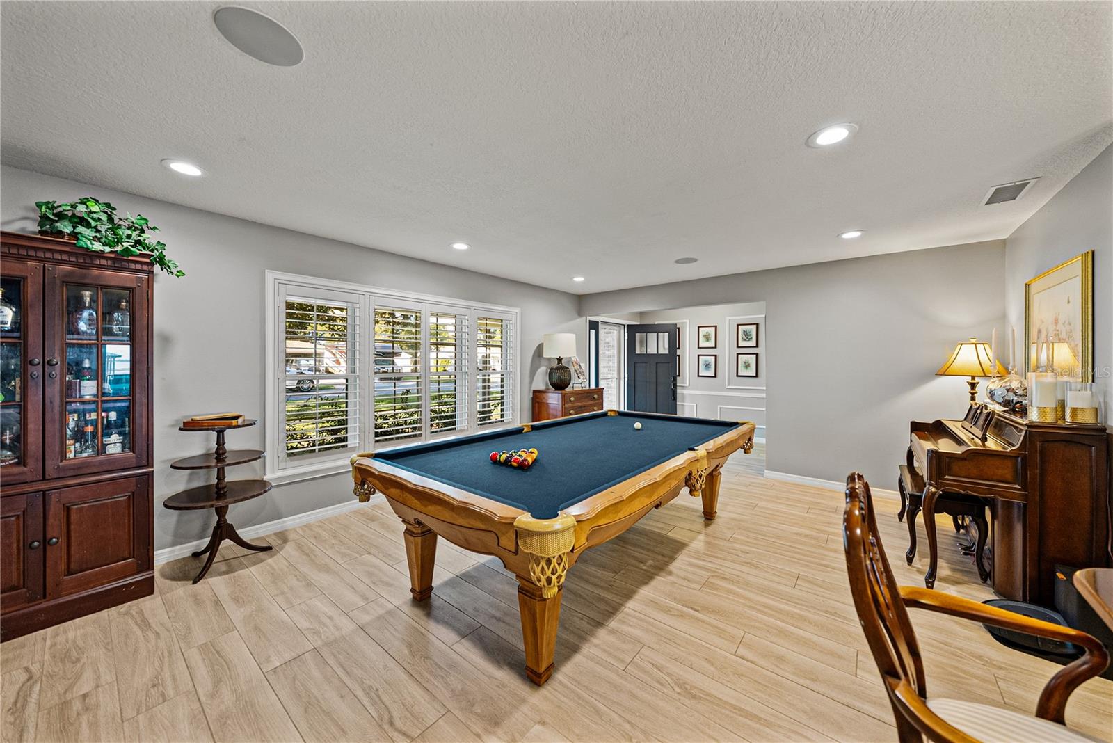 Image 5 of 85 For 344 Sunshine Drive