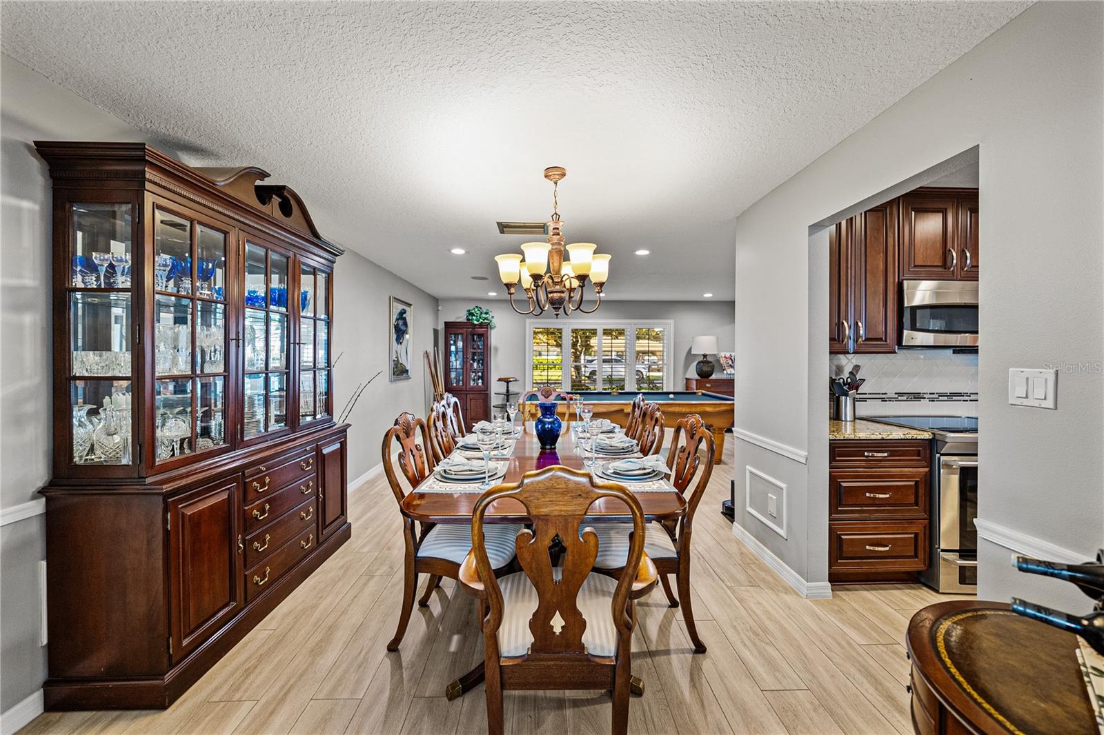 Image 8 of 85 For 344 Sunshine Drive